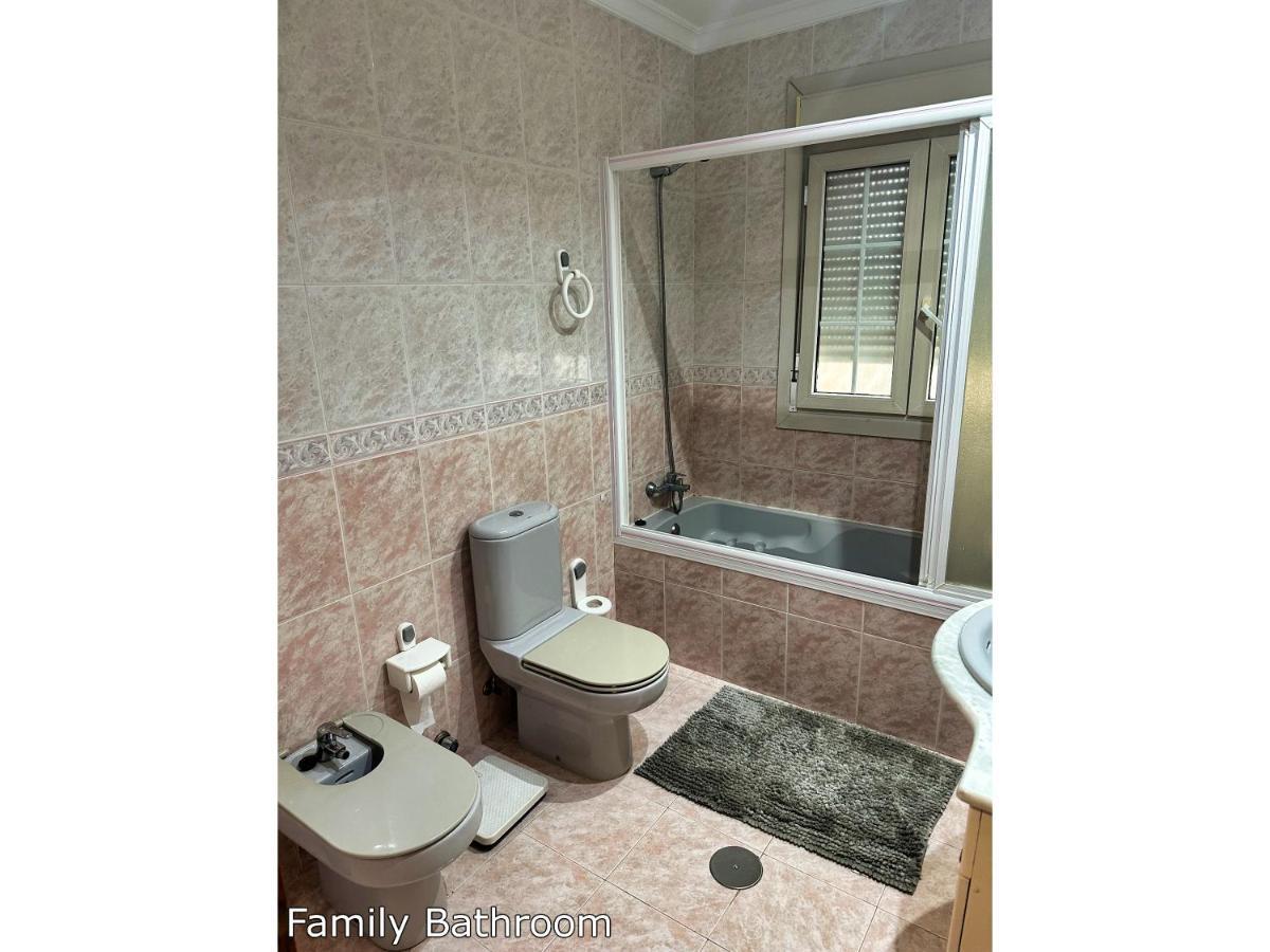 Large Villa Private Pool And Garden Near Beach 로쿠타스드마르 외부 사진