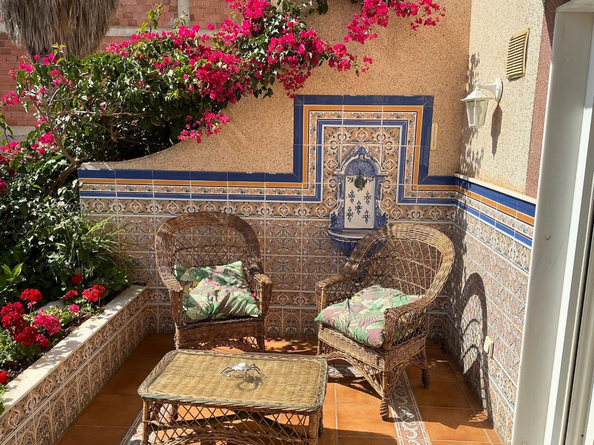 Large Villa Private Pool And Garden Near Beach 로쿠타스드마르 외부 사진
